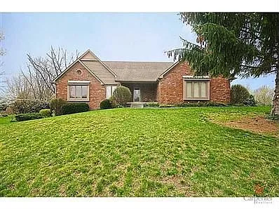 305 Allison Ct photo 1