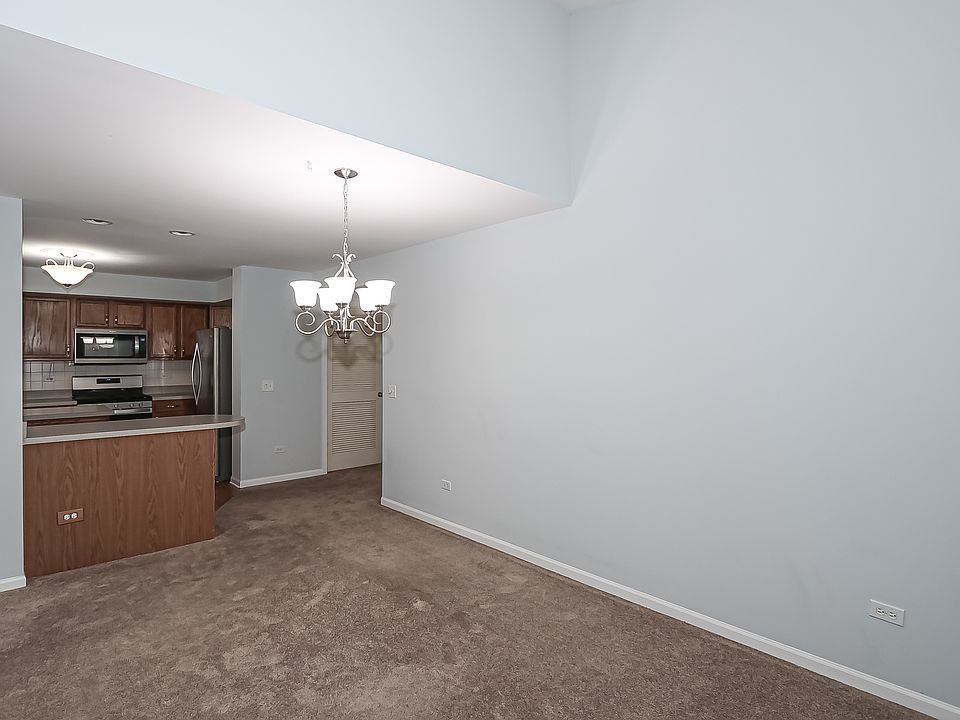 2nd image of 9502 Lenox Ln