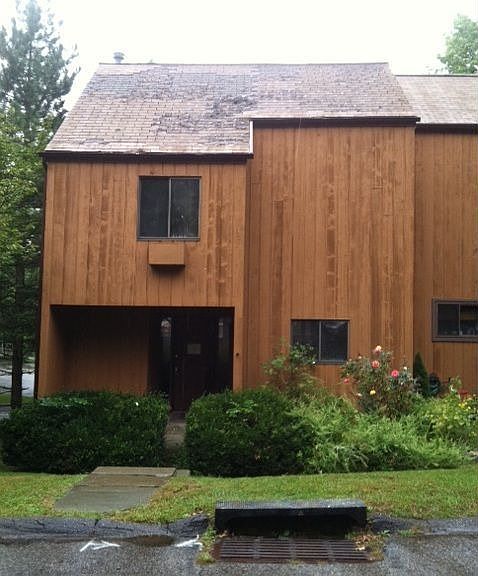 1st image of 33 Amber Dr #33