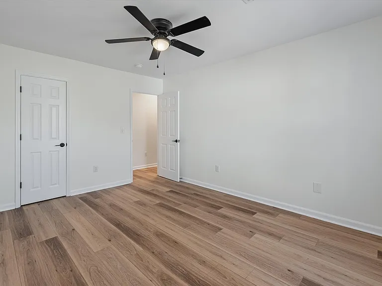 2494 Etiwan Ave #K11 — Photo 22