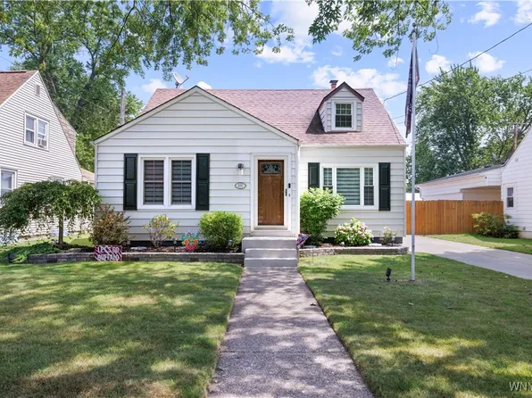 207 68th St, Niagara Falls, NY 14304