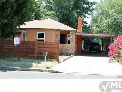19532 Leadwell St, Reseda, CA, 91335