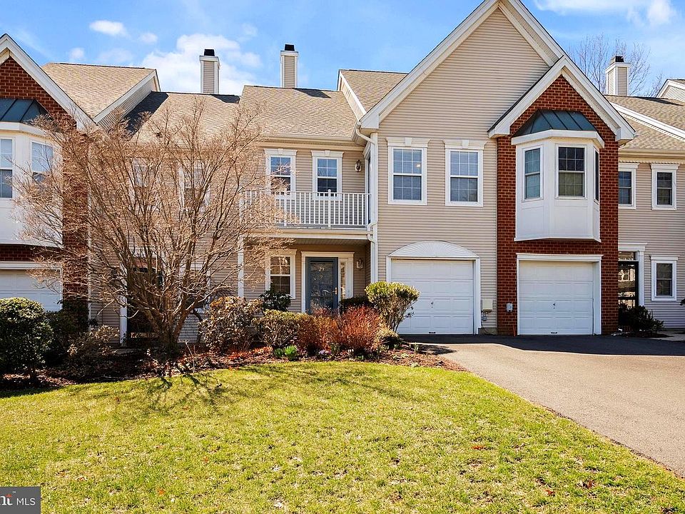 1st image of 23 Voorhees Ct