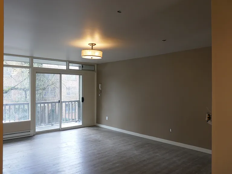 510 E Thomas St #203A — Photo 8