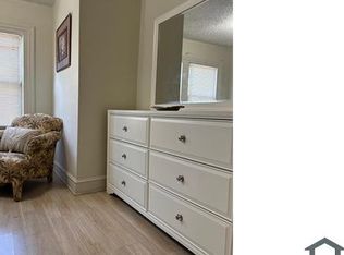 556 Geneva Ave, Philadelphia, PA 19120