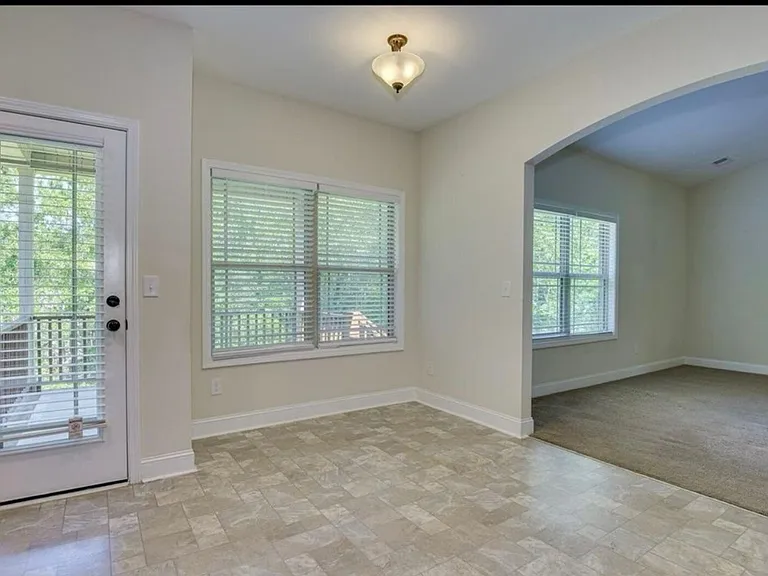 221 NW Grand Oaks Way — Photo 6