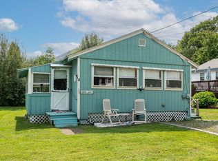 13 Maple St, York, ME 03909