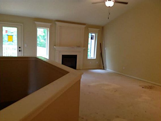 3rd image of 1418 NE Falstaff Ln