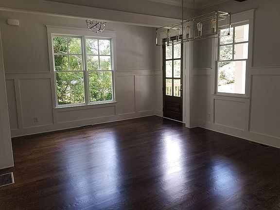 4th image of 1272 Kingsview Cir SE