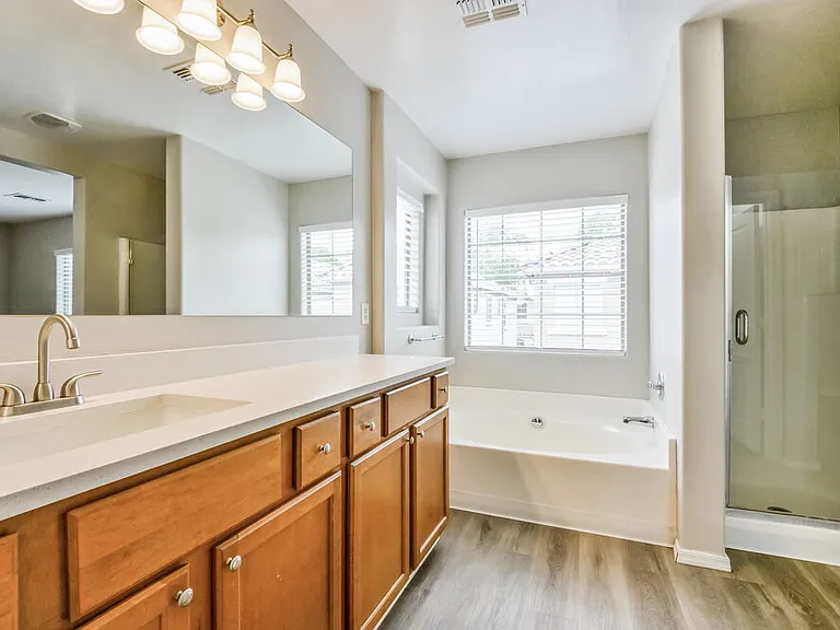3884 E Santa Fe Ln — Photo 10