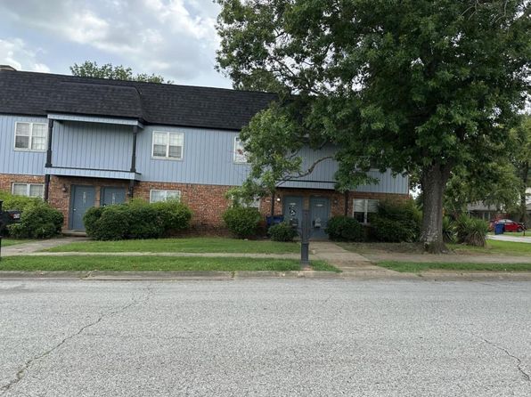 4700 Windsor Dr