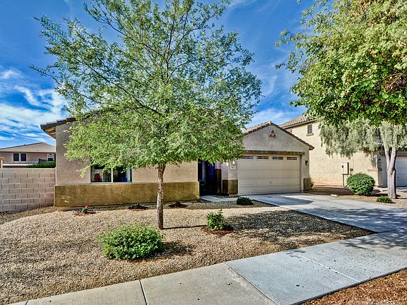 3rd image of 15827 W Sierra St