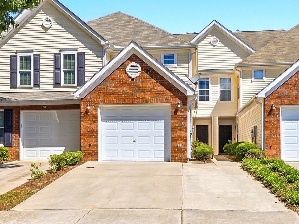 1st image of 2607 Hamlet Green Dr