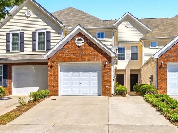 2607 Hamlet Green Dr, Raleigh, NC 27609