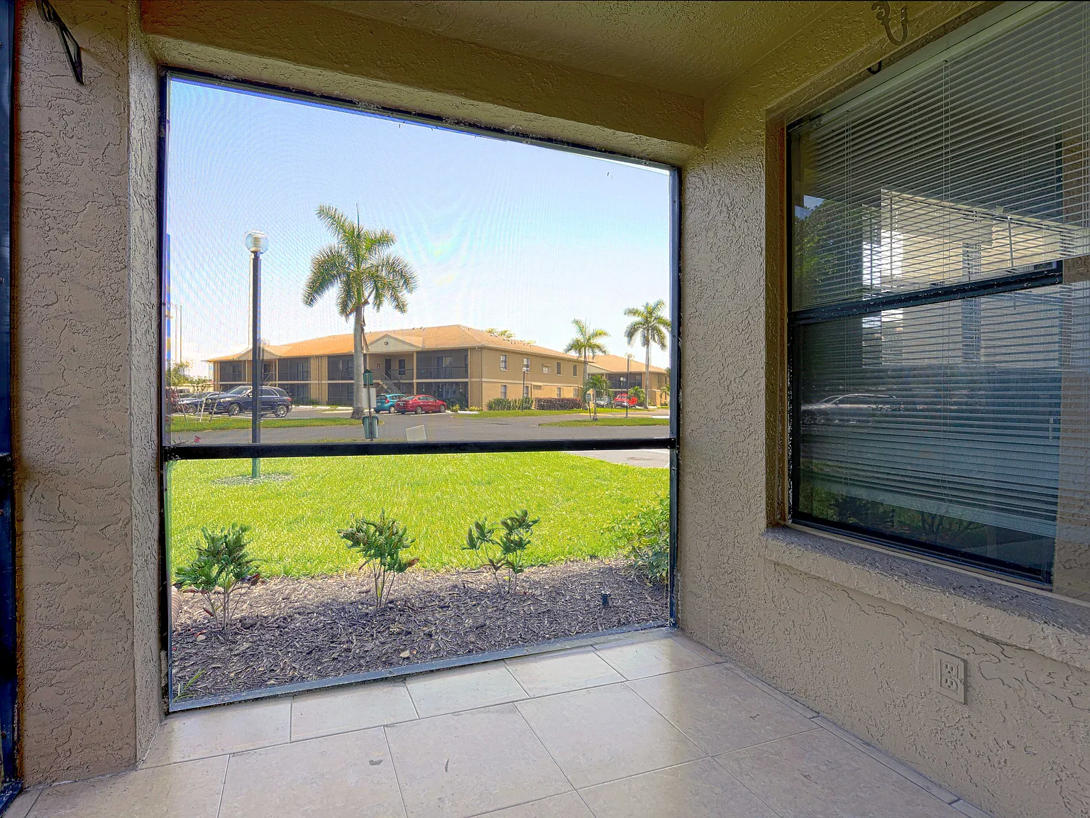 5315 Summerlin Rd — Photo 2