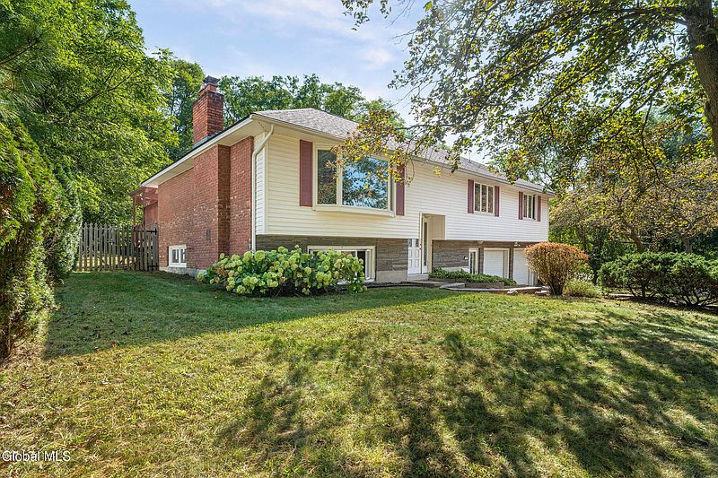 3rd image of 27 Northgate Drive