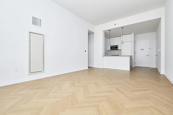 Rented by PocketBroker Inc | media 32