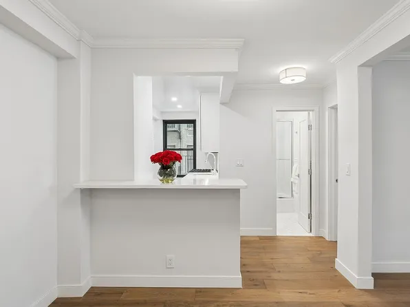 505 E 82nd St APT 3G, New York, NY 10028
