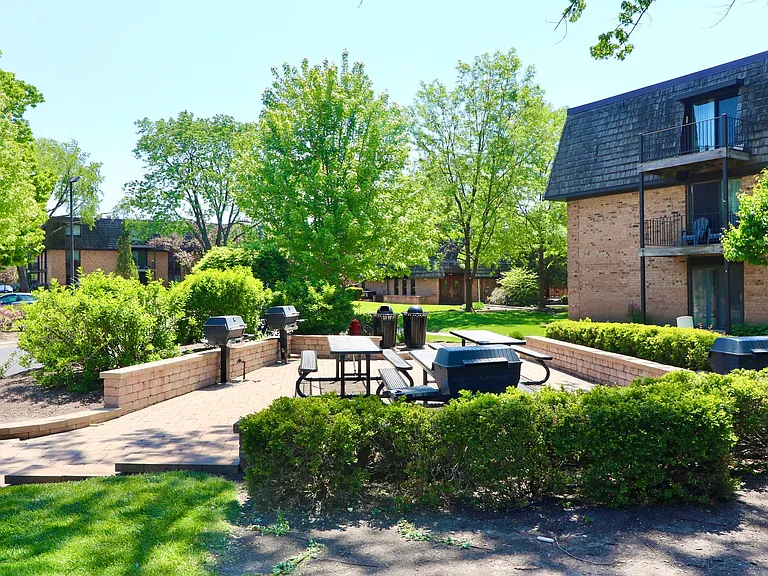 12 Oak Creek Dr #1213 — Photo 20