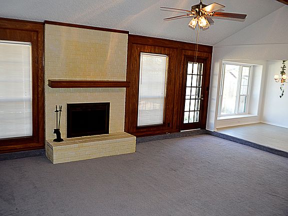 4th image of 3816 Blue Grass Ln