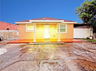 861 W Superior St, Opa Locka, FL 33054