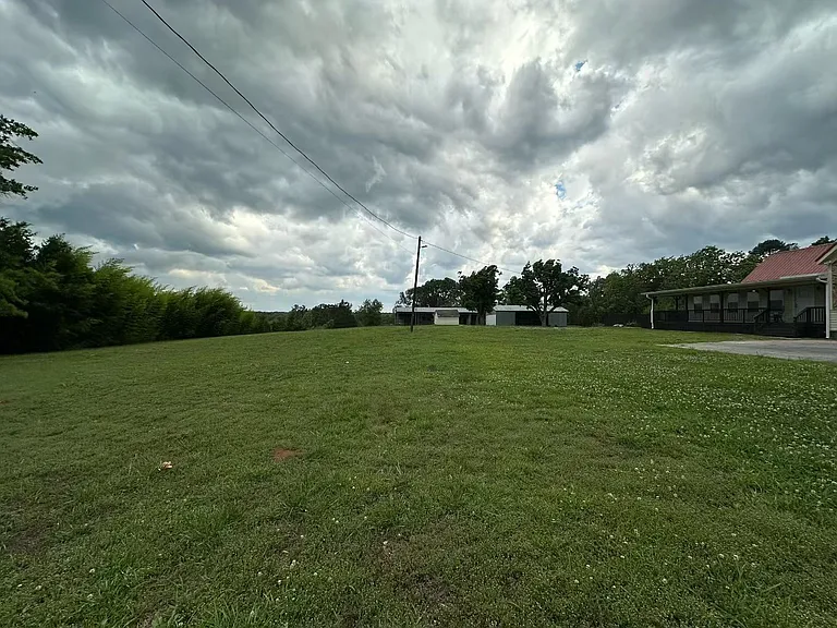 2640 Teamon Rd — Photo 11