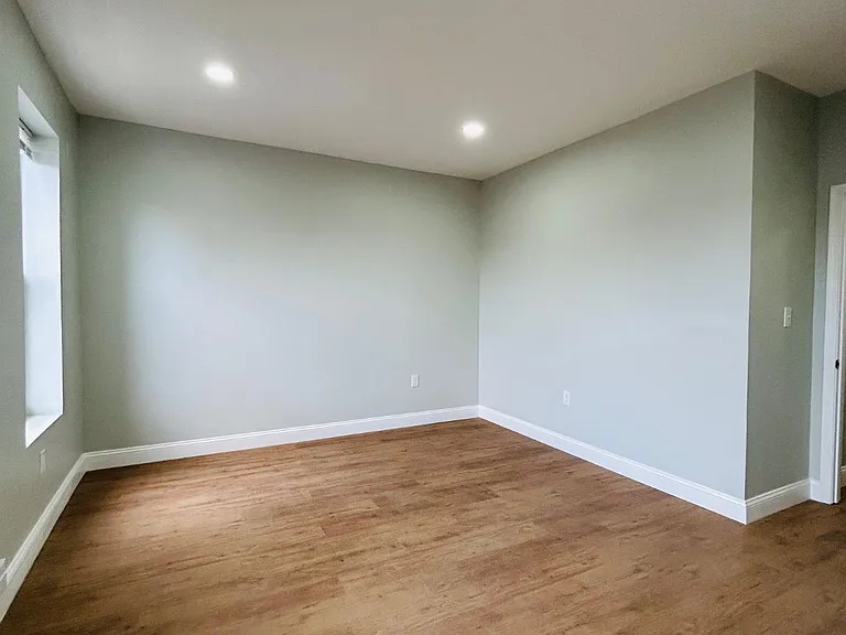 1416 S Broad St #3 — Photo 15
