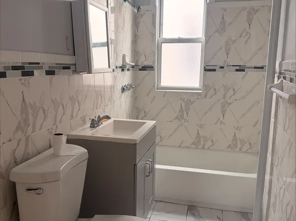 17332 82nd Ave, Jamaica, NY 11432