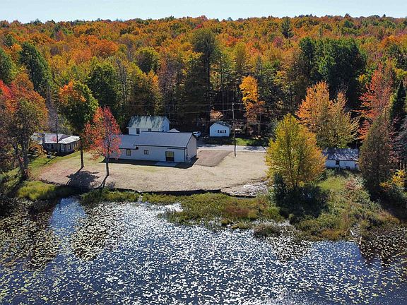 3rd image of 217 S River Rd #18