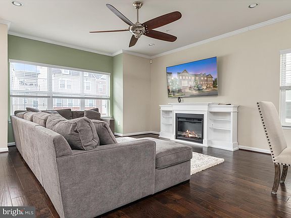 5th image of 7508 Canton Way Gln
