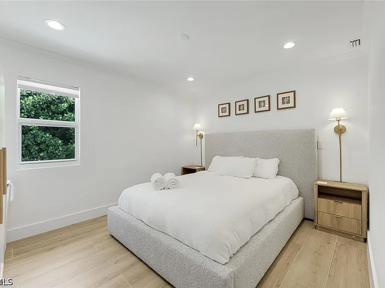 27098 Harbor Dr — Photo 22