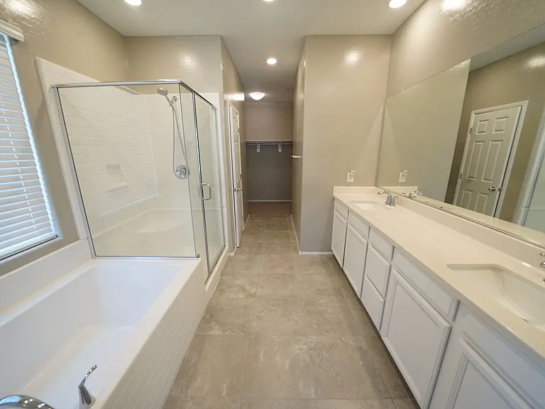 8507 Insignia Ave #101-7 — Photo 28