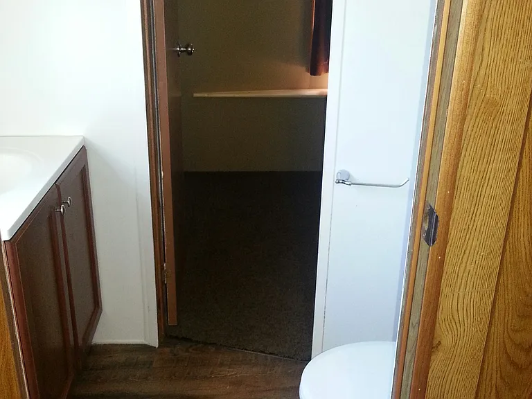 1103 S Summit Ave — Photo 7
