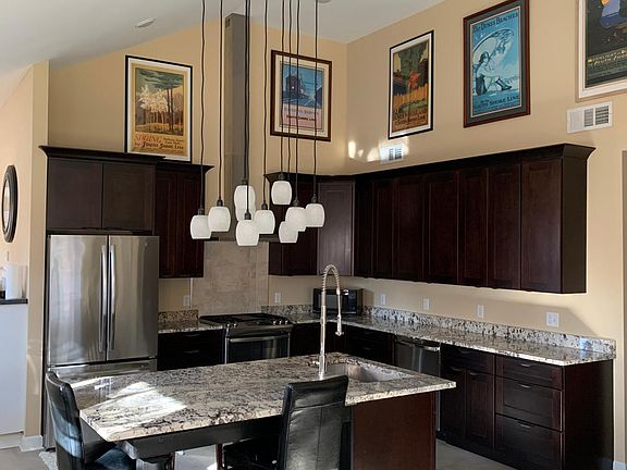 Beautiful, functional kitchen