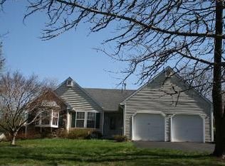 39 Andrew Ln, Lansdale, PA 19446