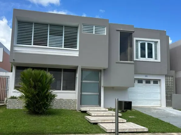 104 Calle Cacimar, Carolina, PR