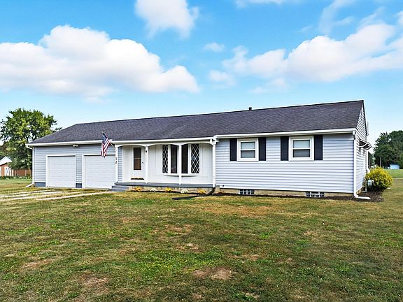 4th image of 72 Parkway Dr