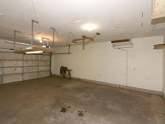 4th image of 110 5th Ave NW