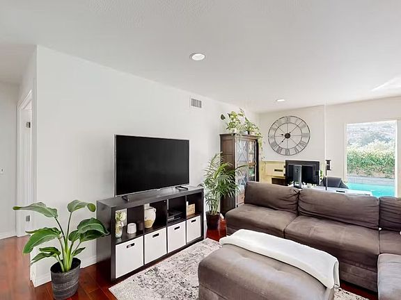 3rd image of 2480 Northpark St