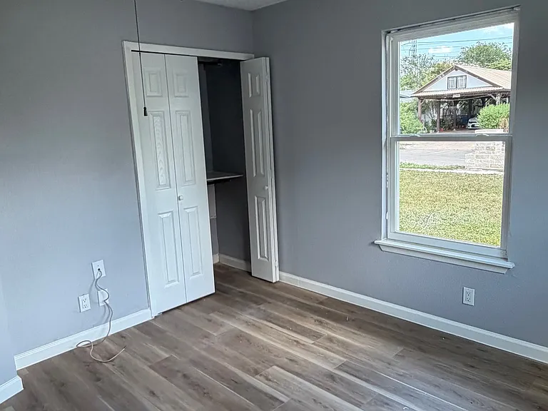 10902 Lazy Oaks Dr — Photo 9