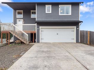 31 E Ellinor Peak Pl, Belfair, WA