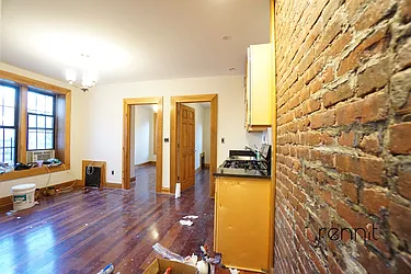 Rented by Rennit Inc.