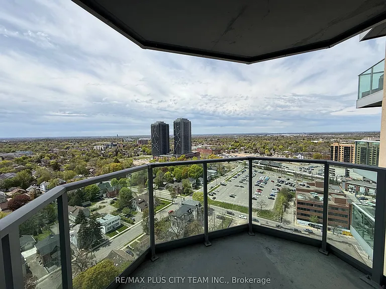 9 George St N #2114 — Photo 14