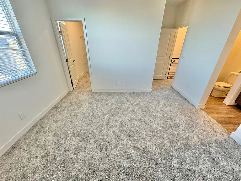 1548 Little Penguin St — Photo 22
