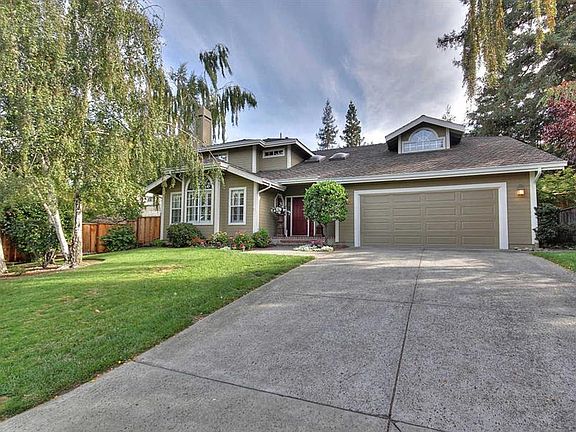 3rd image of 15941 Camino Del Cerro
