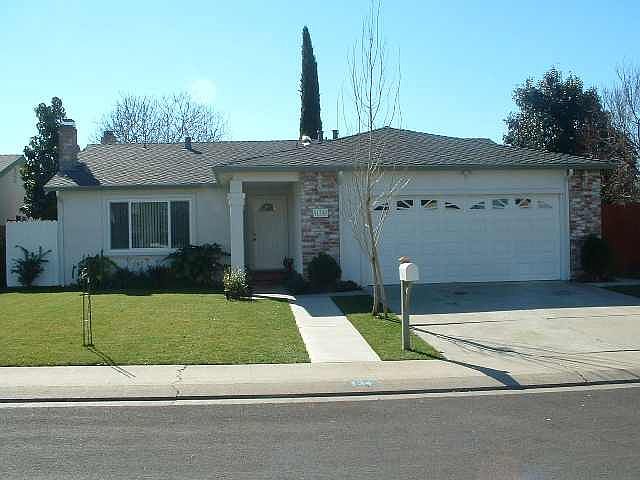 1st image of 134 E Eureka Way