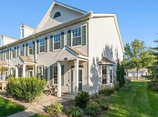 1070 Providence Dr, Shakopee, MN 55379