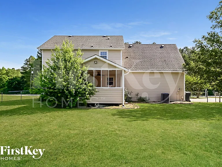 215 Brooks Dr — Photo 15