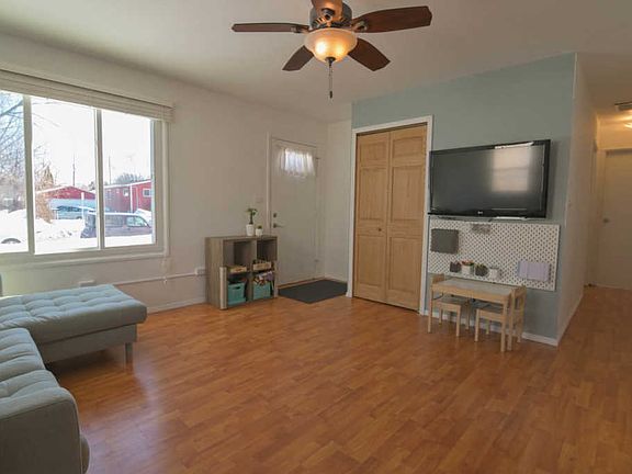 2nd image of 1304 Lorraine Pl