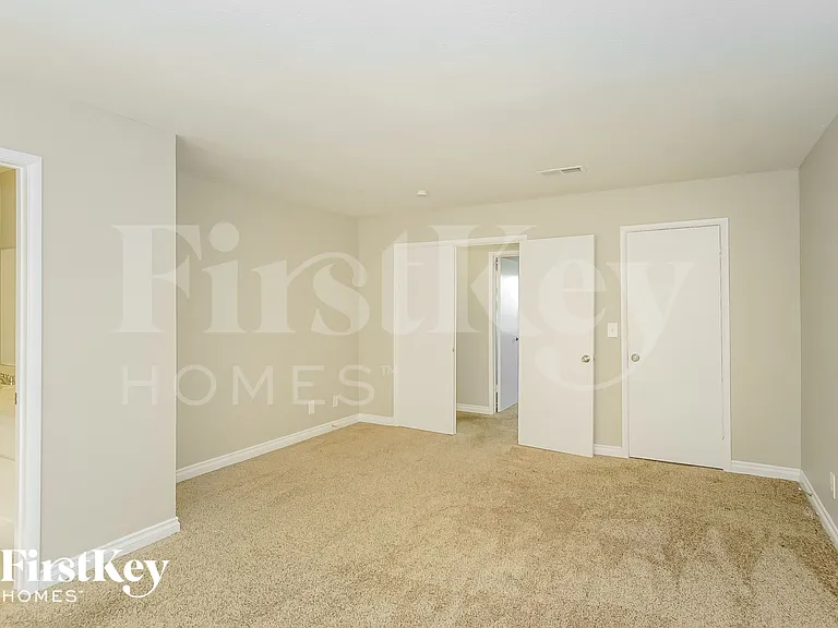 1727 Duarte Dr — Photo 8